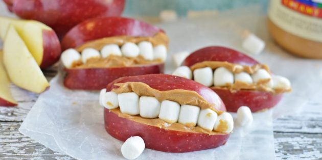 Рецепты на Хэллоуин: Яблочные челюсти