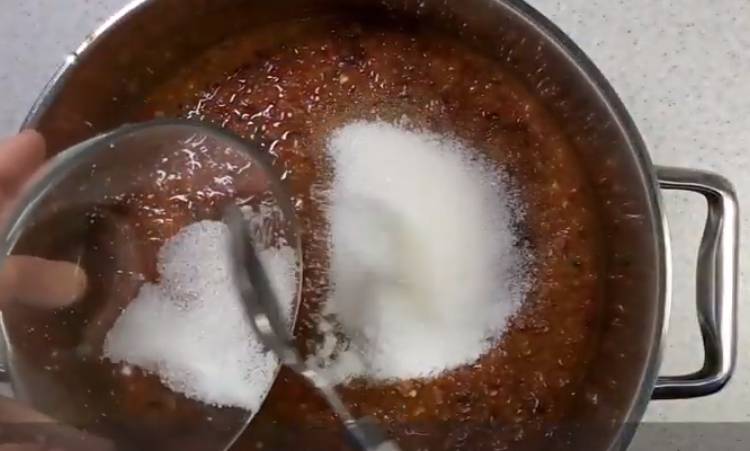 Кетчуп из слив и болгарского перца на зиму