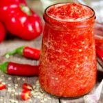 Аджика без варки - подборка  классических рецептов аджики из помидор и чеснока на зиму с пошаговыми фото