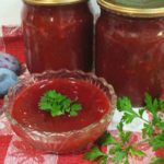 Как приготовить очень вкусный соус из слив и помидор на зиму: 3 томатные рецепты с перцем, грузинский и с чесноком