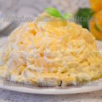Салат ананас с сыром и чесноком: топ самых простых рецептов